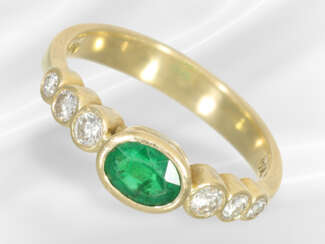 Ring: beautiful emerald/brilliant-cut diamond gold…