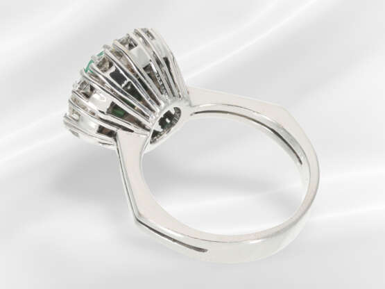 Ring: well-preserved white gold emerald/brilliant-… - photo 5