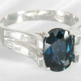 Ring: like new, modern and high quality sapphire/d… - photo 4