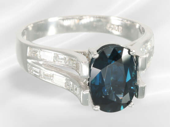 Ring: like new, modern and high quality sapphire/d… - photo 4