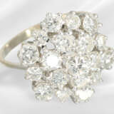 Ring: beautiful vintage flower ring with abundant … - photo 4