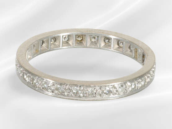 Ring: fine diamond memoire gold ring, 18K white go… - photo 2