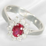Ring: very fine ruby/brilliant-cut diamond gold ri… - фото 1