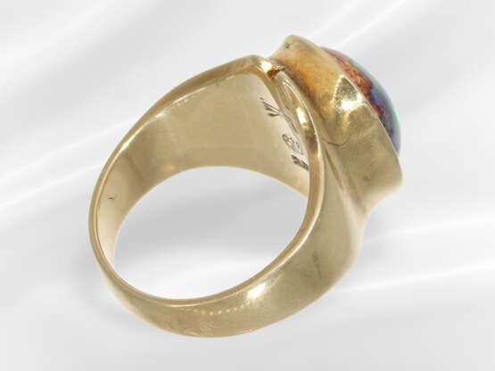 Ring: interesting gold jewellery ring with very be… - photo 4