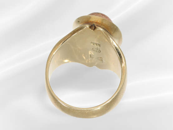 Ring: interesting gold jewellery ring with very be… - photo 5