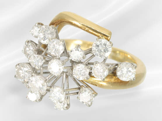 Ring: fancy 18K gold jewellery ring with abundant … - фото 2