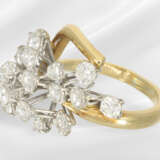 Ring: fancy 18K gold jewellery ring with abundant … - фото 4