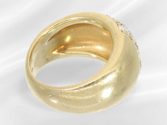 Ring: solidly crafted and heavy brilliant-cut diam… - photo 4