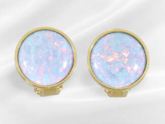 Earrings: beautiful 18K gold vintage opal earrings…