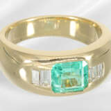 Ring: high-quality, solid band ring with fine gems… - photo 3