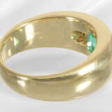 Ring: high-quality, solid band ring with fine gems… - фото 4