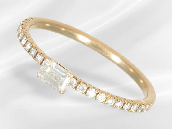 Ring: filigree Cartier diamond ring, full set with… - photo 3