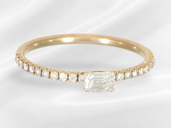 Ring: filigree Cartier diamond ring, full set with… - фото 5
