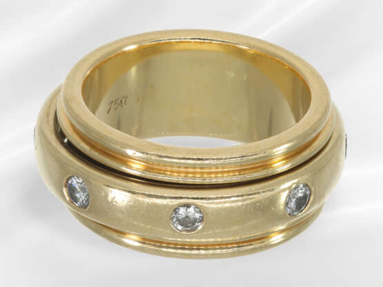Ring: solid, high-quality Piaget-style gold ring, … - photo 2