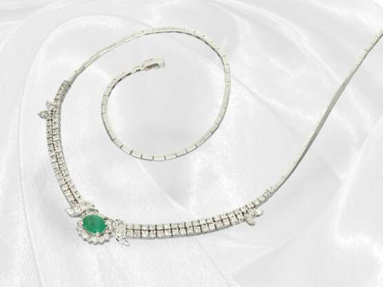 Finely crafted, elegant vintage emerald/brilliant-… - фото 2