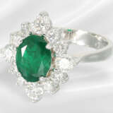 Ring: white gold, like new and decorative emerald/… - фото 3