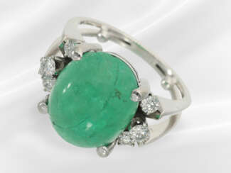 Ring: vintage emerald/brilliant-cut diamond ring b…