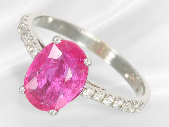 Ring: filigree brilliant-cut diamond ring with fin… - photo 1