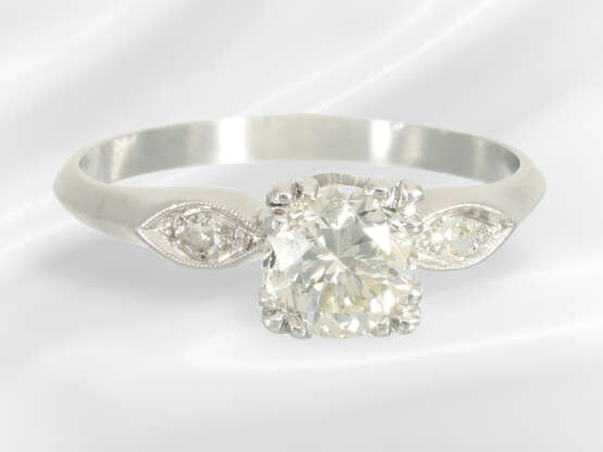 Ring: fine platinum ring with a brilliant-cut diam… - photo 2