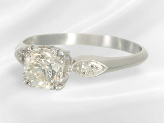 Ring: fine platinum ring with a brilliant-cut diam… - photo 4