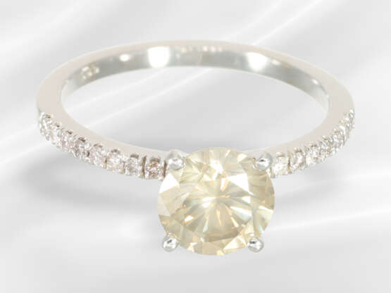 Ring: white gold brilliant-cut diamond solitaire r… - photo 3