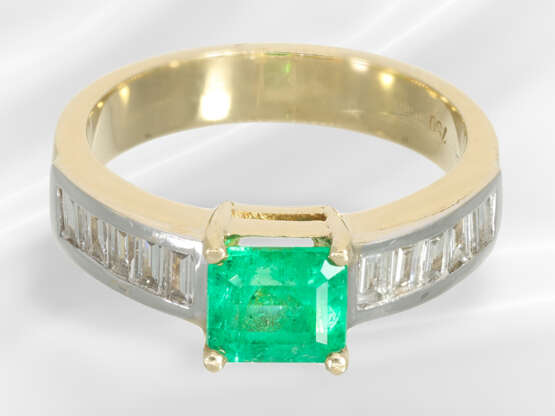 Ring: modern and solid emerald diamond gold ring, … - photo 2