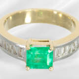 Ring: modern and solid emerald diamond gold ring, … - фото 2