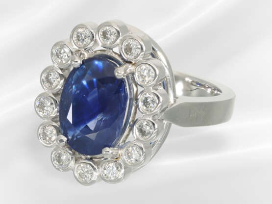 Ring: solid white gold sapphire/brilliant-cut diam… - photo 2