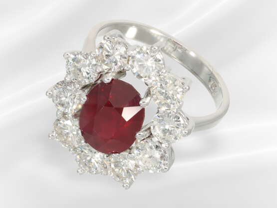Ring: white gold ruby/brilliant-cut diamond gold r… - photo 4
