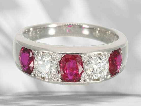 Ring: precious platinum ring with rubies and brill… - photo 2