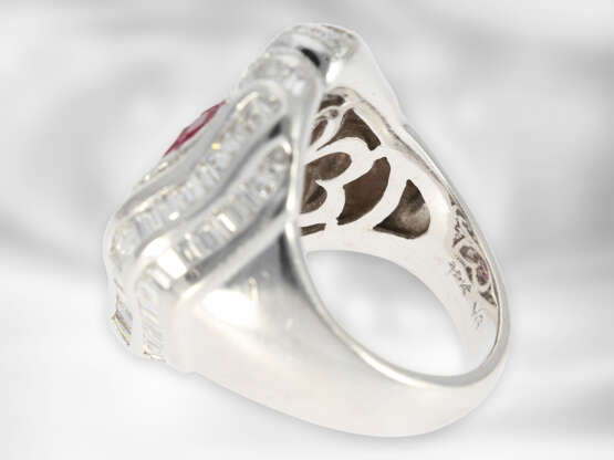 Ring: extravagant luxurious diamond/ruby ring, tot… - photo 7