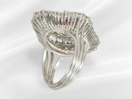Ring: vintage Rubin-/Diamantring mit großem Burma-… - Foto 4