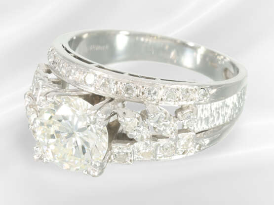 Ring: precious brilliant-cut diamond/diamond gold … - photo 4