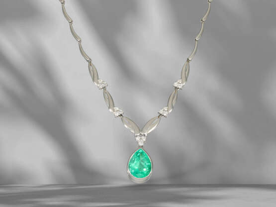 Chain: exceptional platinum necklace with Colombia… - photo 5