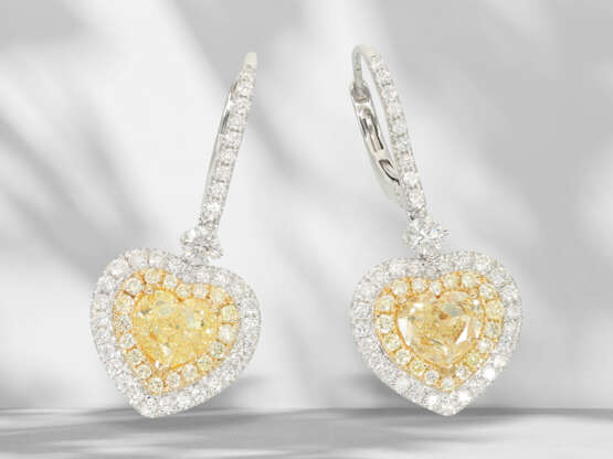 Earrings: High quality earrings set with brilliant… - photo 4