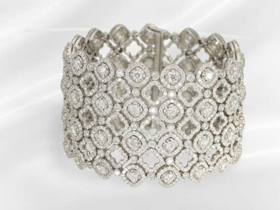 Unique, high-carat brilliant-cut diamond bracelet … - photo 3