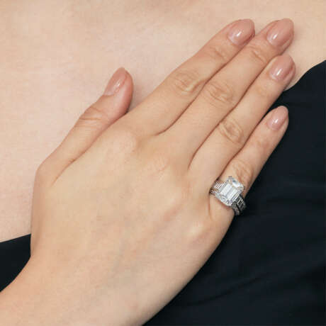 ADLER DIAMOND RING; AND EARRINGS - Foto 7