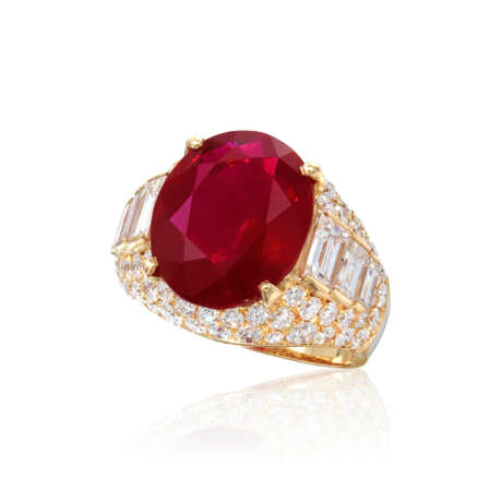 BULGARI RUBY AND DIAMOND RING - photo 2