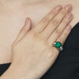 EMERALD AND DIAMOND RING - photo 4