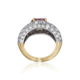 CARTIER PADPARADSCHA SAPPHIRE AND DIAMOND RING - фото 3
