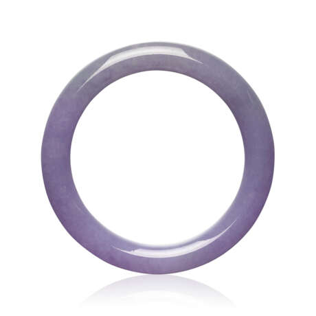 TWO LAVENDER JADEITE BANGLES - фото 2