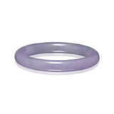 TWO LAVENDER JADEITE BANGLES - фото 10