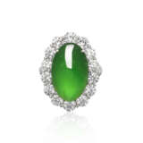 JADEITE AND DIAMOND RING - Foto 1