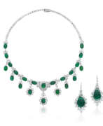 Emeralds. SET OF EMERALD AND DIAMOND JEWELLERY