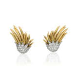 NO RESERVE - TIFFANY & CO. JEAN SCHLUMBERGER DIAMOND 'FLAME' EARRINGS AND 'GAZELLE' BROOCH - photo 4