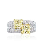Цветной диамант. COLOURED DIAMOND AND DIAMOND RING