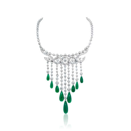 NO RESERVE - SET OF EMERALD AND DIAMOND JEWELLERY - фото 4