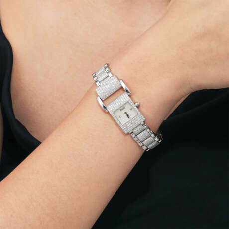 PIAGET DIAMOND AND MOTHER-OF-PEARL ‘MISS PROTOCOLE’ WRISTWATCH - фото 5