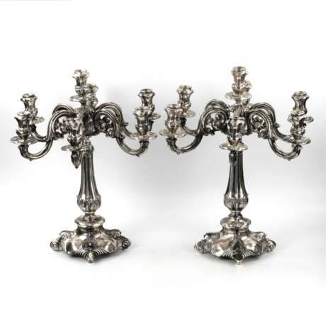 Paire de candelabres en argent. Verceil 1920. Silber 800 Neorococo At the turn of 19th -20th century - Foto 2