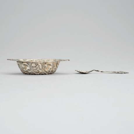 Sali&egrave;res avec cuill&egrave;res. Argent Rococo Late 19th century - photo 2